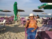 Albena-Bulgaria. Puolimakea viini 'Kadarka'.