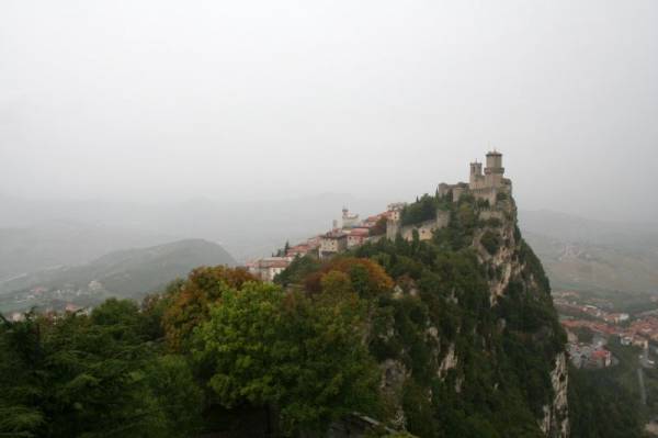 ���-������