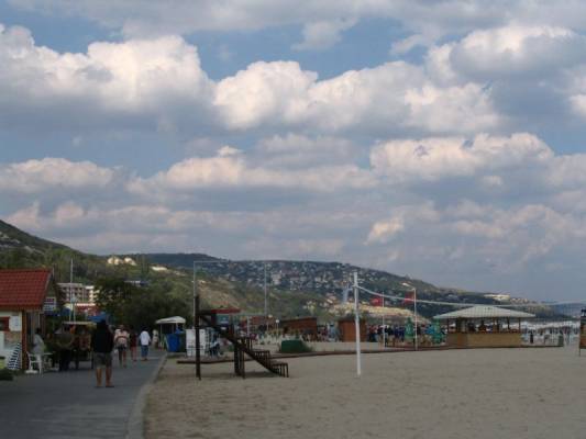 Albena-Bulgaria. Kvelytie merenrannalla. 