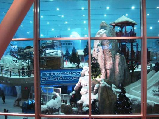 or ot the real snow in the Mall of Emirates