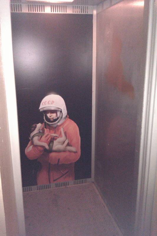 �������